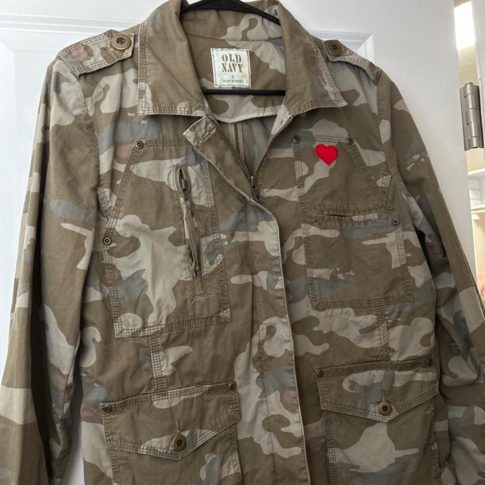 Old Navy jacket Camo women’s size small